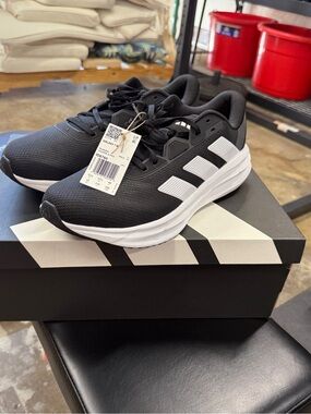 adidas Galaxy 7 - Men’s Black and White - Size 13
